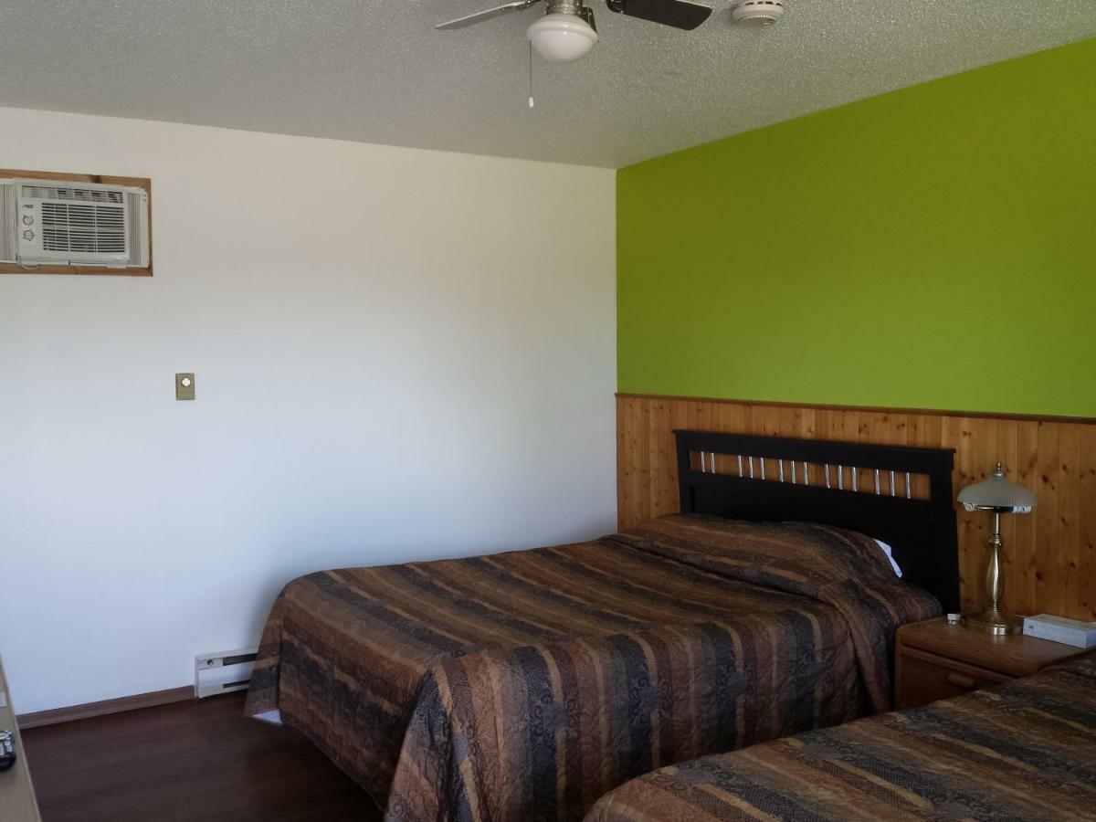 Moosomin Motel Dış mekan fotoğraf